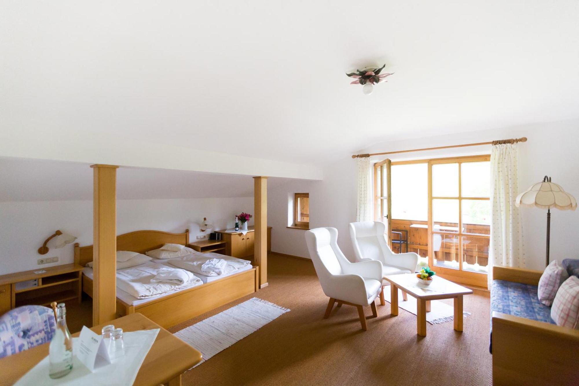 Familienzimmer mit Balkon